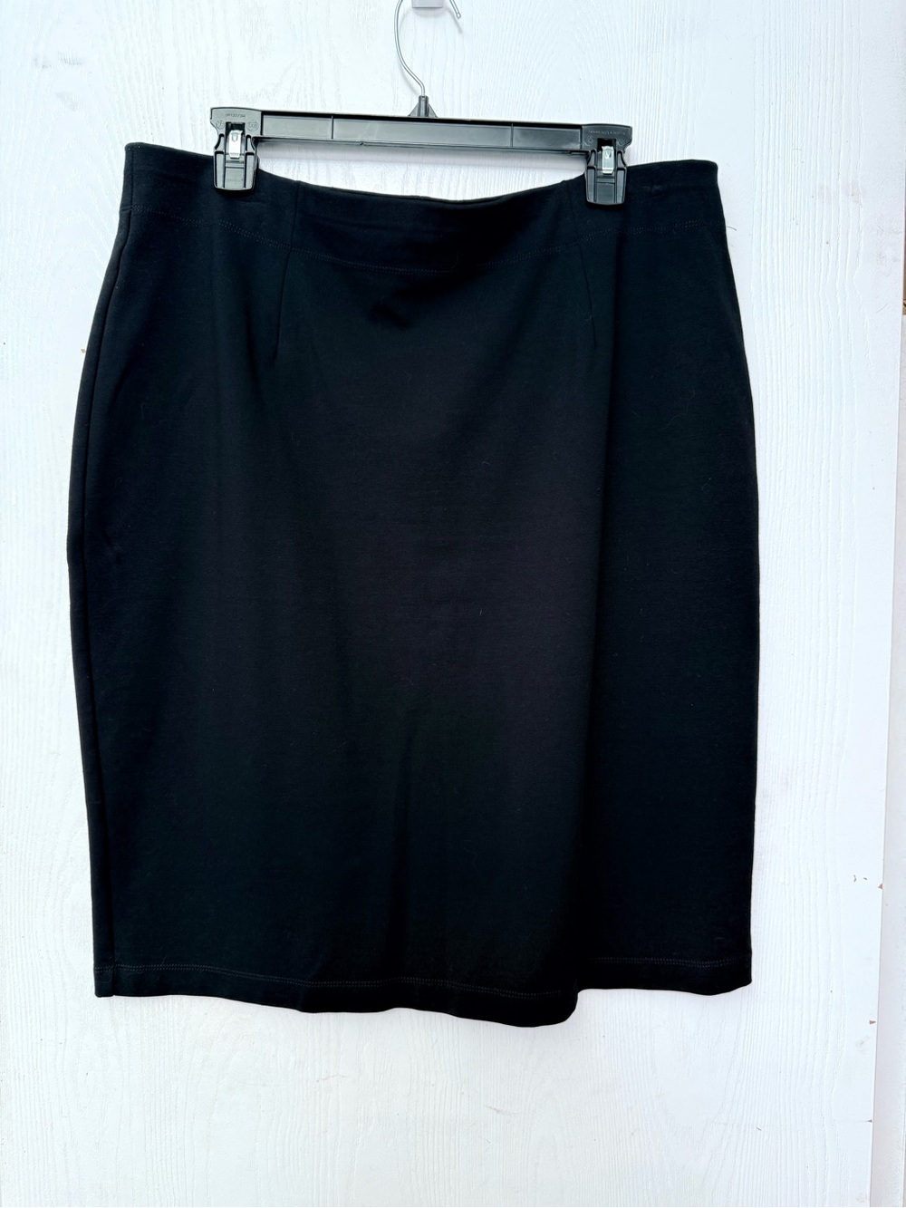 Eileen Fisher Classic Black Skirt - Sleek Minimalist Style, XL